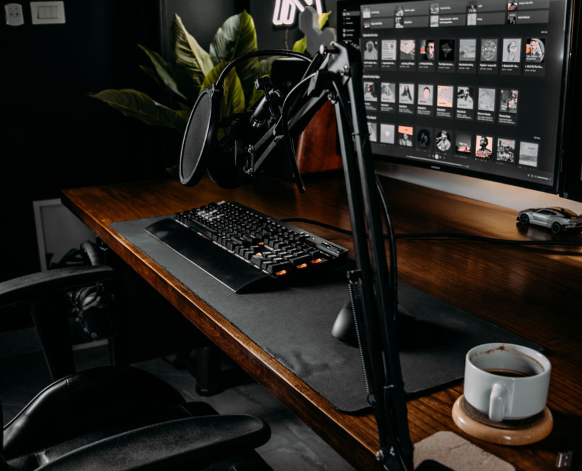 amr-taha-UOMrO-JN-XQ-unsplash